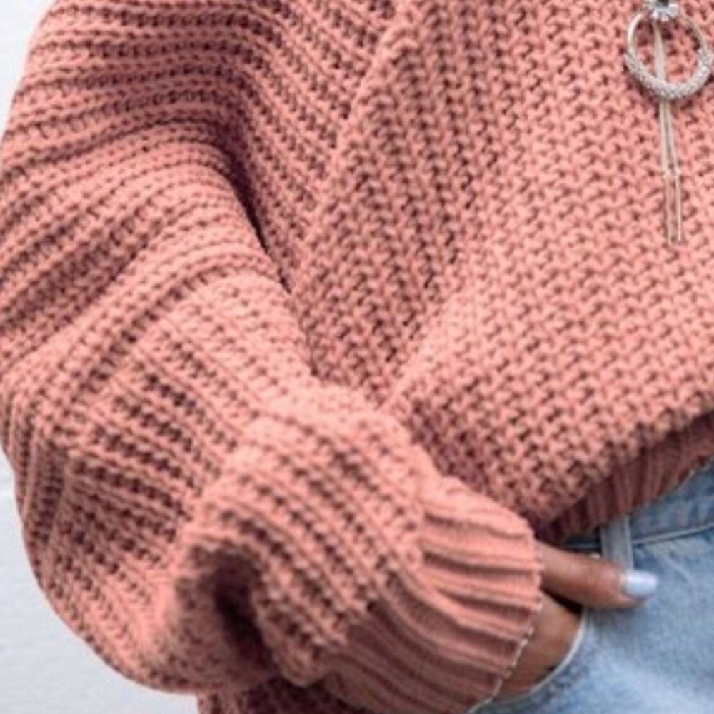 POL Soft Red Bean Knit Sweater in Medium - Picture 5 of 7